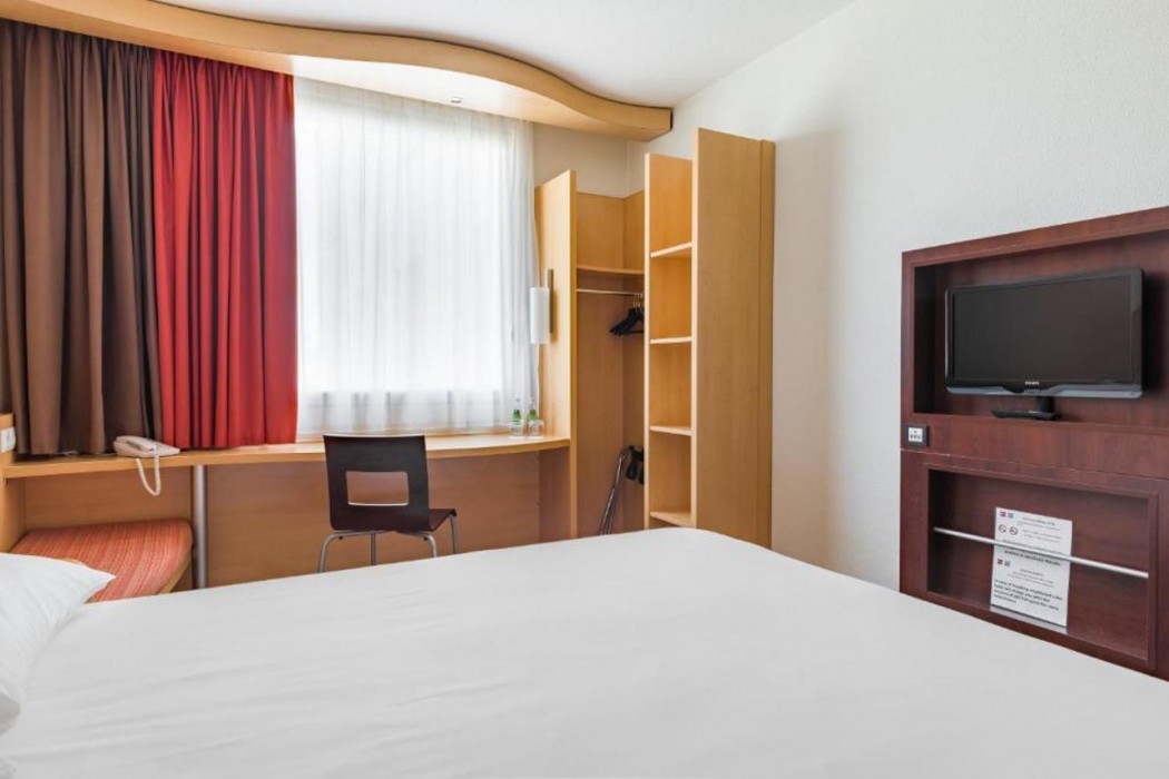Ibis Warszawa Reduta 13/55
