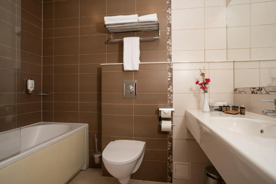 Mabre Residence Hotel 7/82