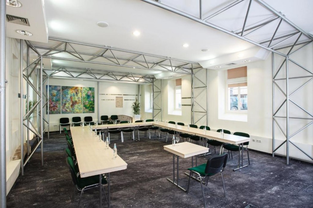 Mabre Residence Hotel 38/82