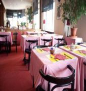 EMPIRE HOTEL 28/55