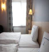 EMPIRE HOTEL 10/55