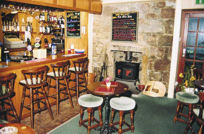 OLD INN HOTEL 22/37