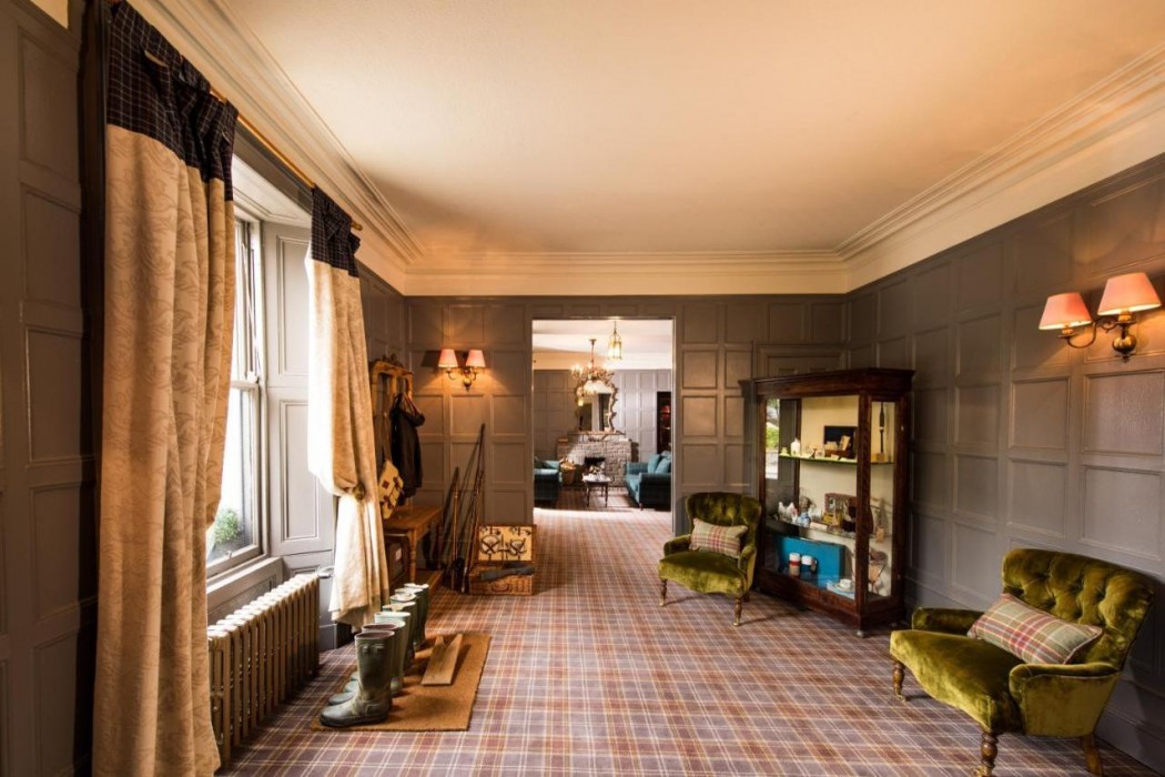 Balmoral Arms 19/32
