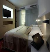 HABAKUK HOTEL 6/18