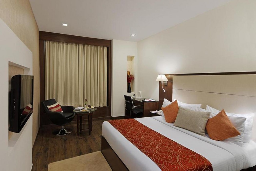 DS Clarks Inn Gurgaon 10/42