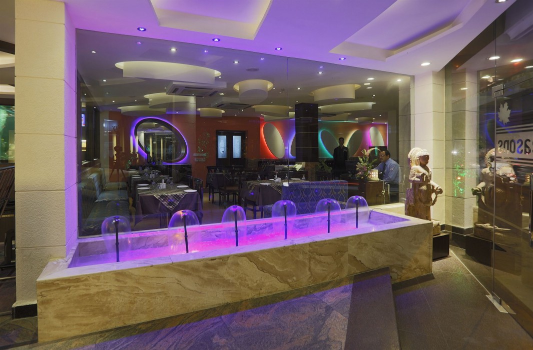 Hotel Le Seasons 13/19