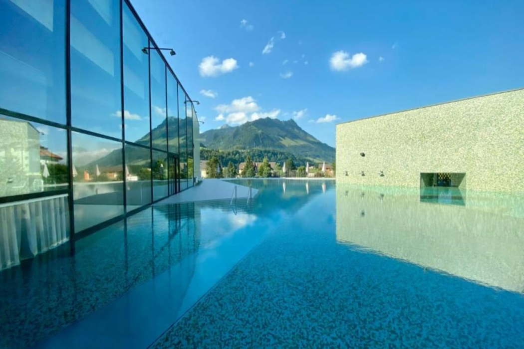 Hotel Rallye & Entrees aux Bains de la Gruyere 22/27