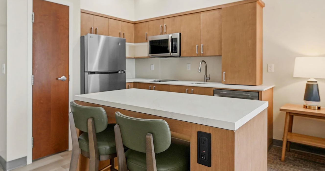 Best Western Plus Hannaford Inn & Suites 4/12