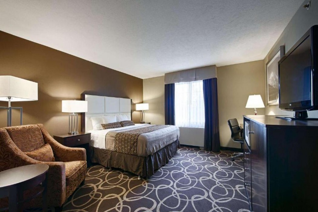 Best Western Plus Pioneer Park Inn 26/36