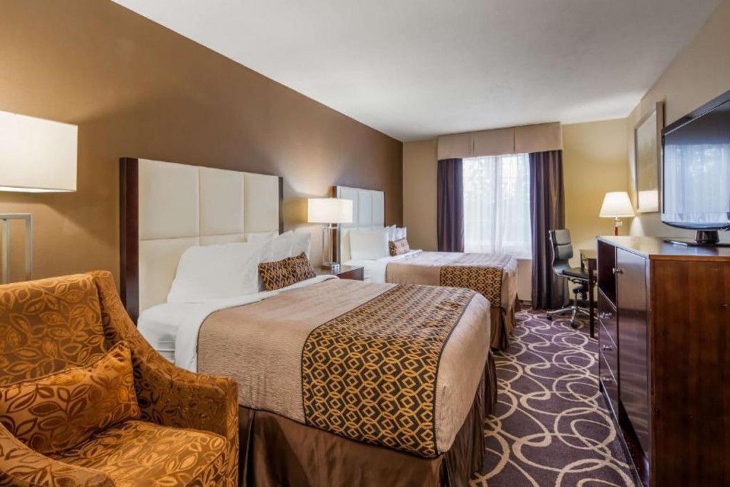 Best Western Plus Pioneer Park Inn 21/36