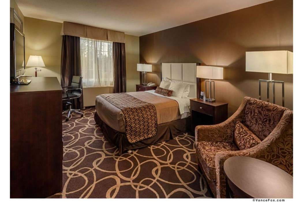 Best Western Plus Pioneer Park Inn 10/36