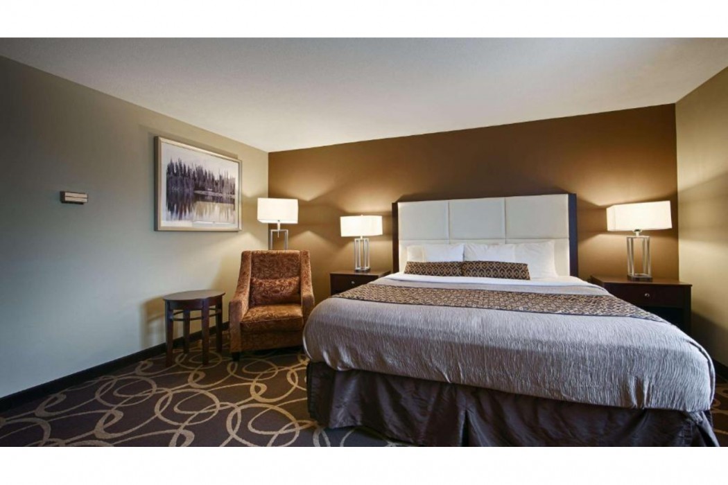Best Western Plus Pioneer Park Inn 8/36