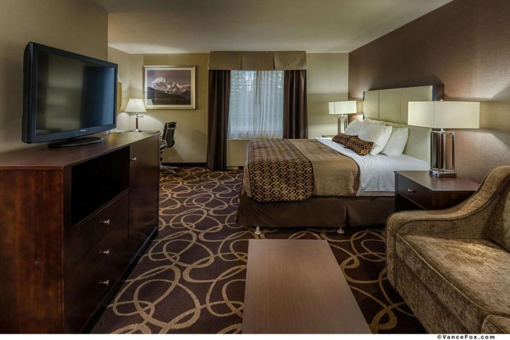 Best Western Plus Pioneer Park Inn 23/36