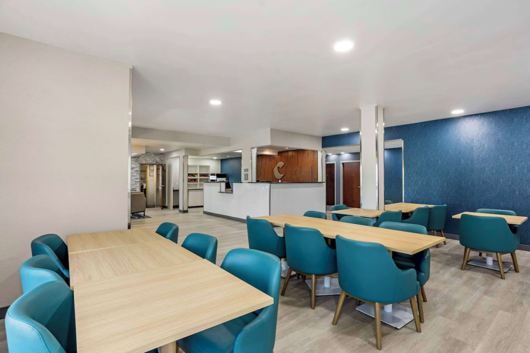 Comfort Inn & Suites Harrisburg-Hershey North 13/24