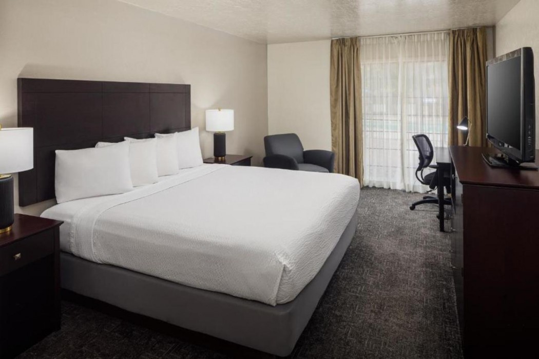 Wyndham Tucson Airport & Conference Center 11/66