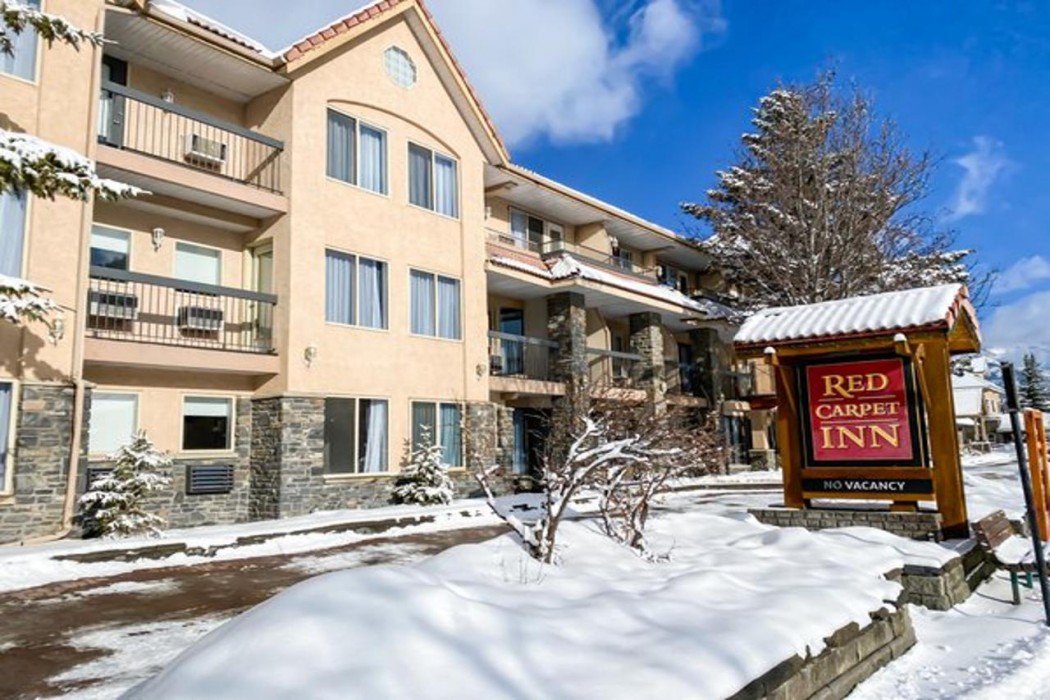 Red Carpet Inn Banff Hotel 2/75