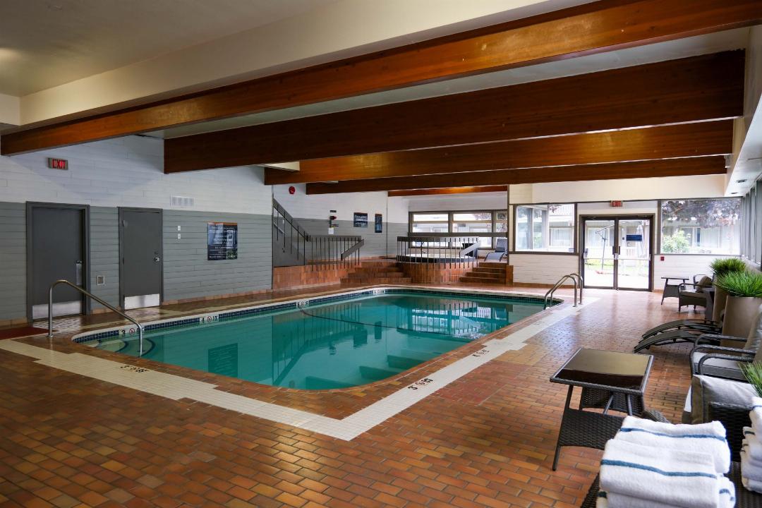 Sandman Hotel Revelstoke 11/26