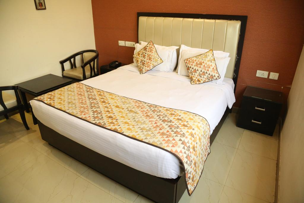 Hotel Deviram Palace 11/25