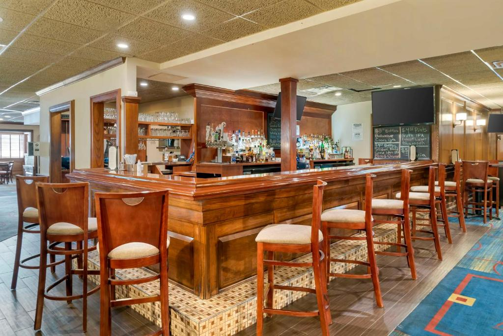 Best Western Greenfield Inn 20/32