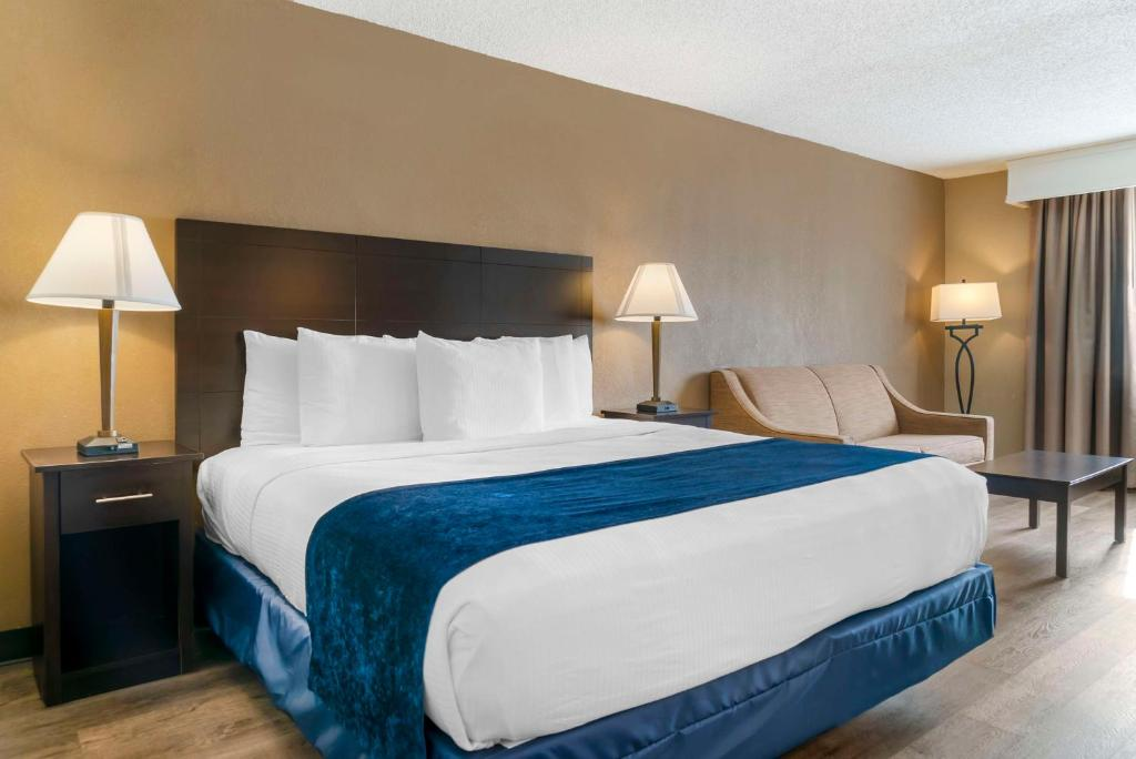 Best Western Greenfield Inn 12/32