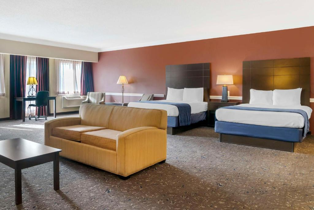 Best Western Greenfield Inn 16/32