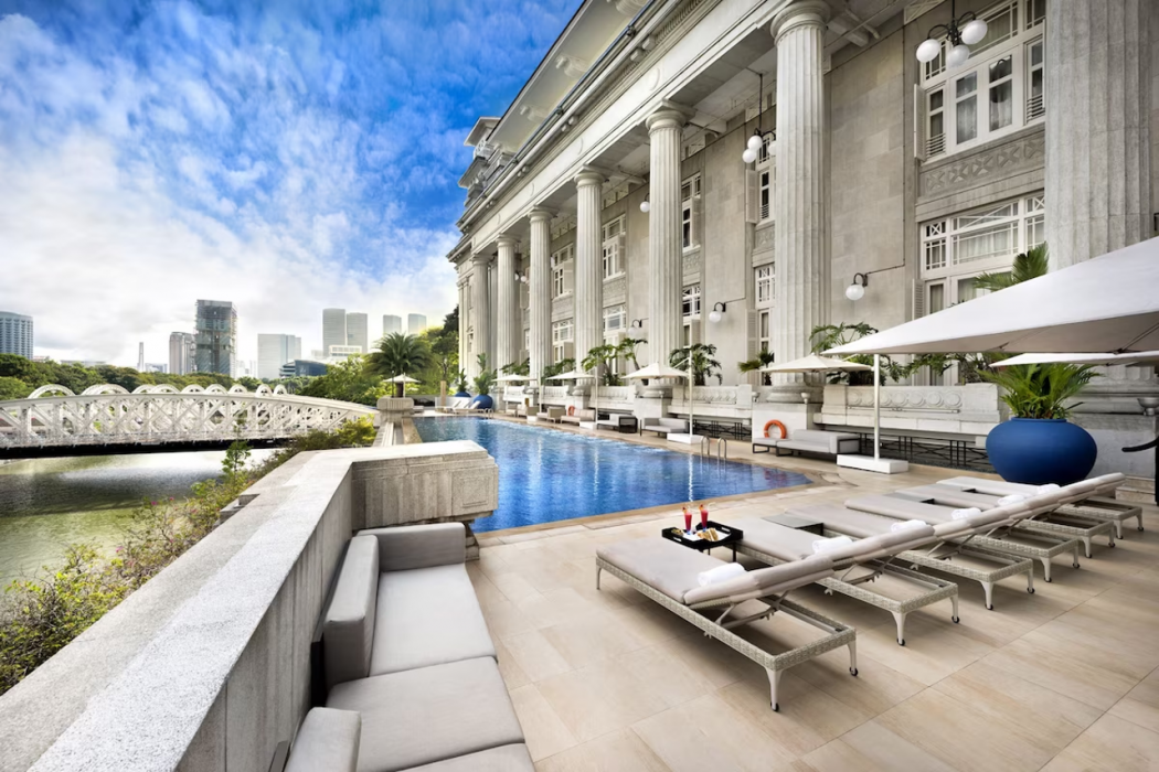Swimming pool-spa