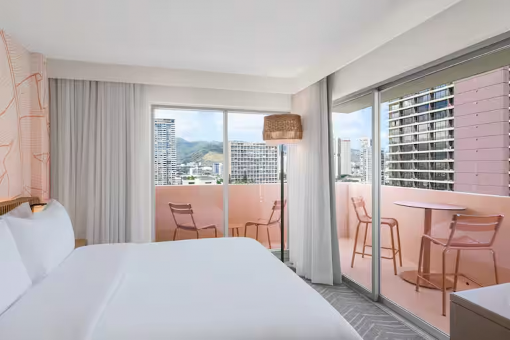 The Ambassador Hotel of Waikiki, Tapestry Collection by Hilton 18/60