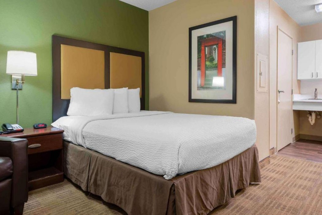 Hawthorn Extended Stay by Wyndham Irving DFW North 23/69