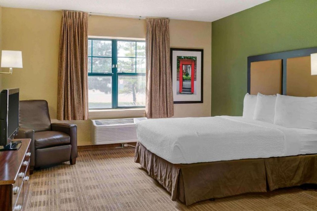 Hawthorn Extended Stay by Wyndham Irving DFW North 29/69
