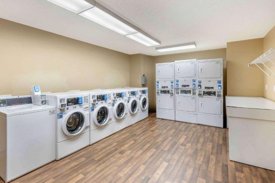 Hawthorn Extended Stay by Wyndham Irving DFW North 39/69