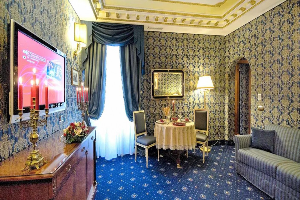 Hotel Manfredi Suite in Rome 10/94