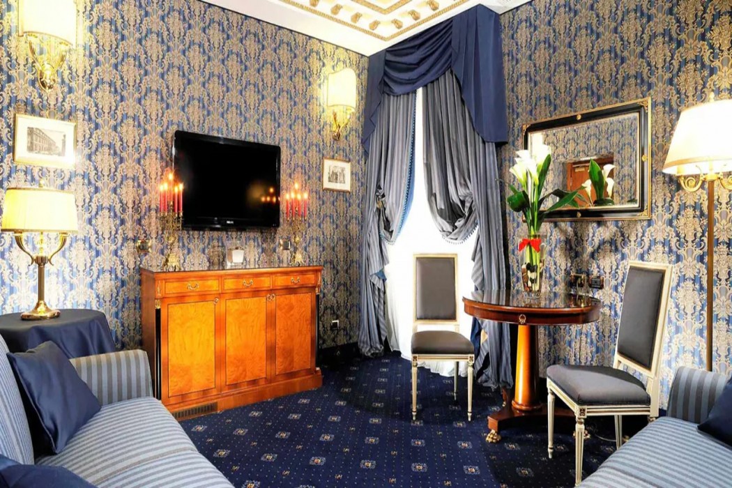 Hotel Manfredi Suite in Rome 9/94