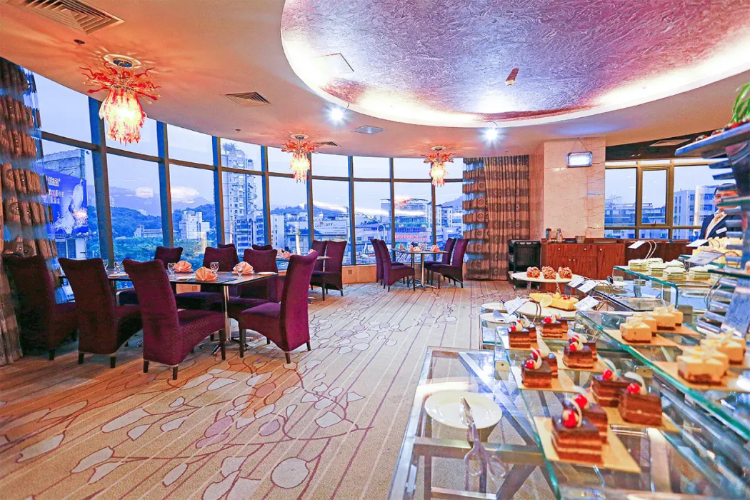 Ramada by Wyndham Longyan 36/55