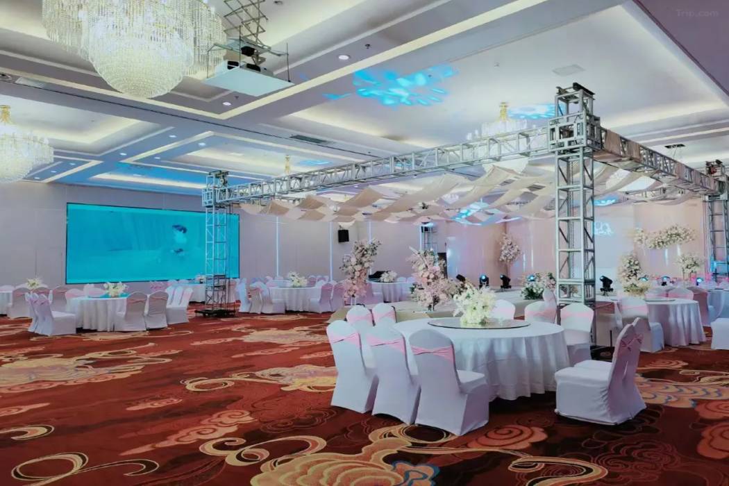 Ramada by Wyndham Longyan 26/55