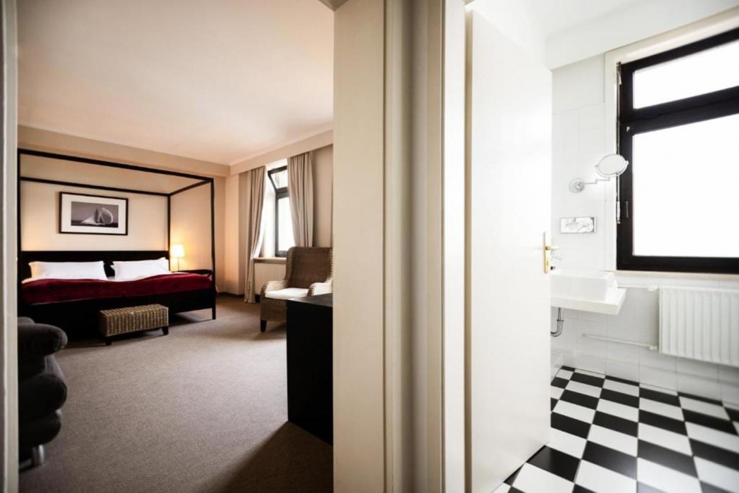 Hotel Dieksee 8/55