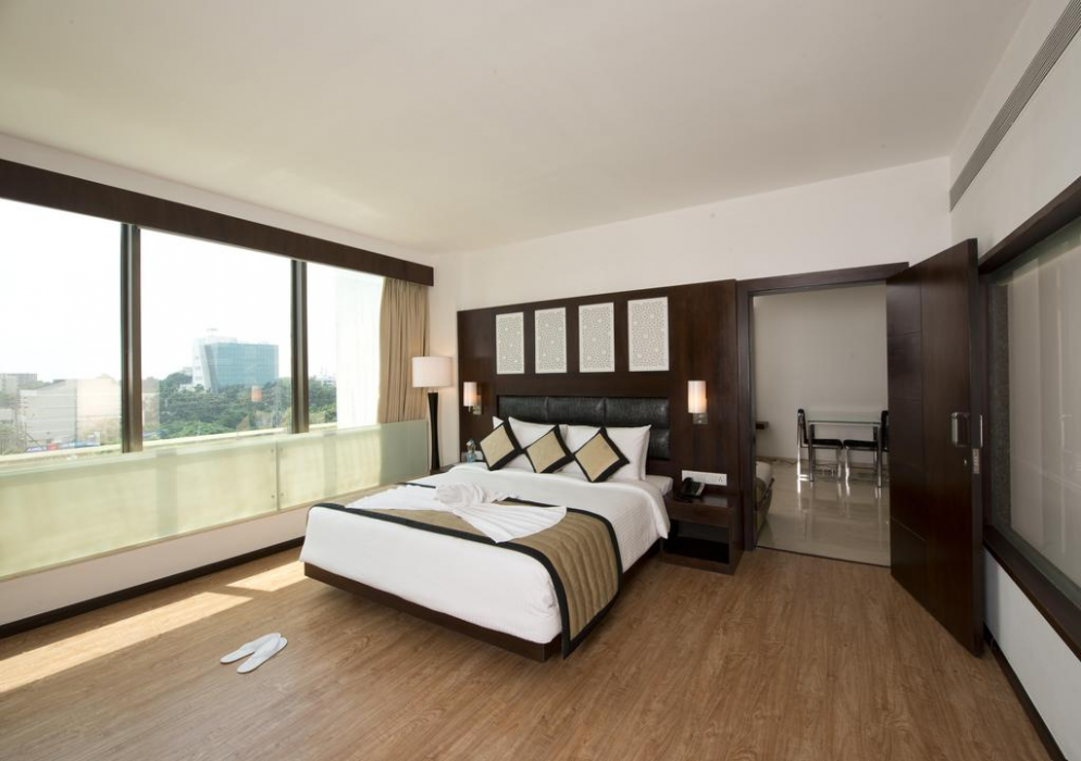 HOTEL SANDY'S TOWER 18/63