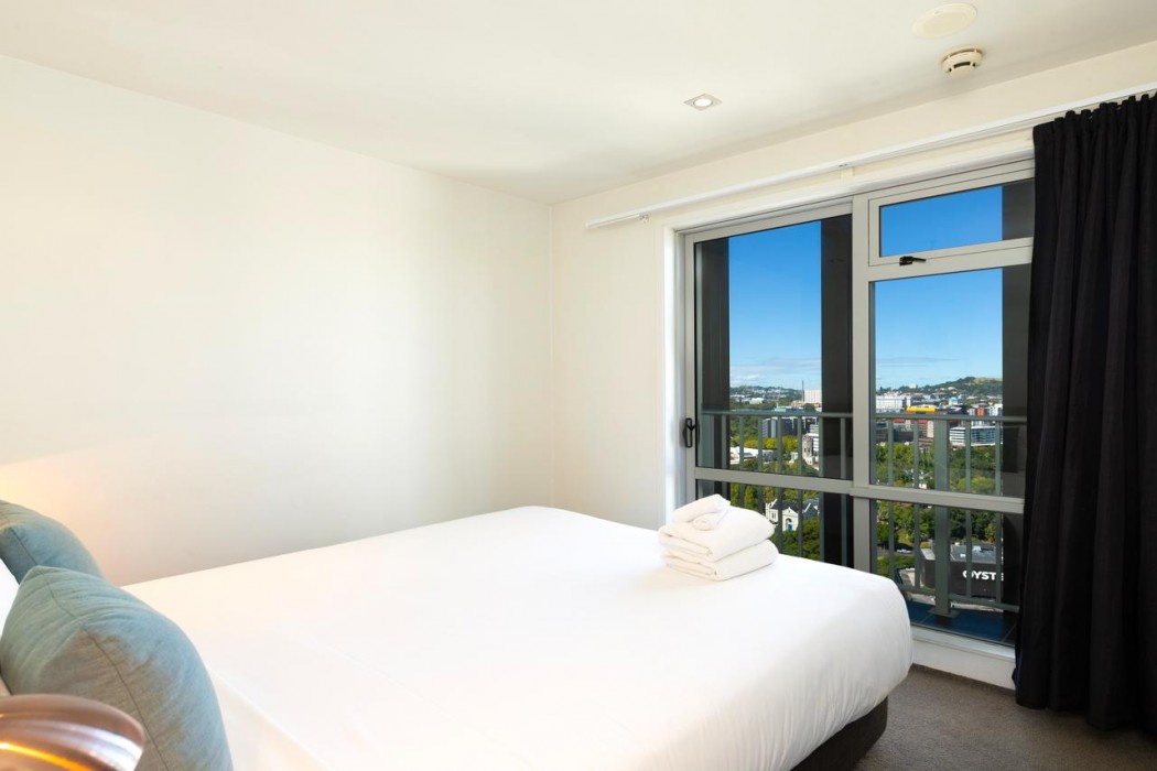 Auckland Harbour Suites 2/24