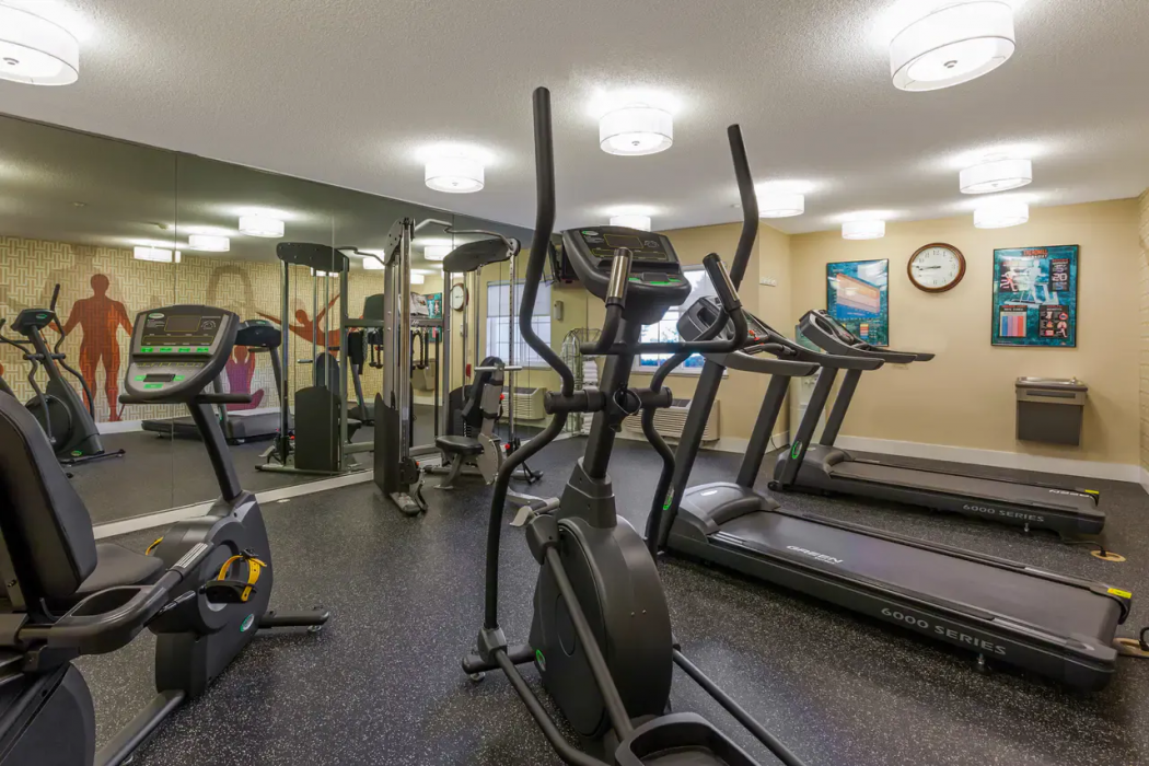 MainStay Suites Detroit Farmington Hills 19/36