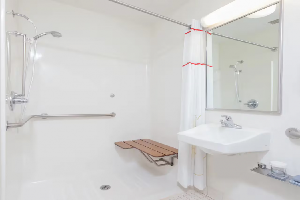MainStay Suites Detroit Farmington Hills 14/36