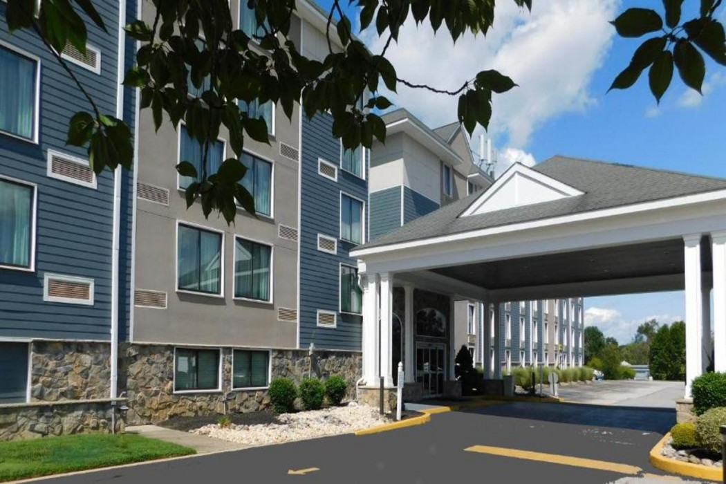 Comfort Inn & Suites Glen Mills - West Chester 2/25