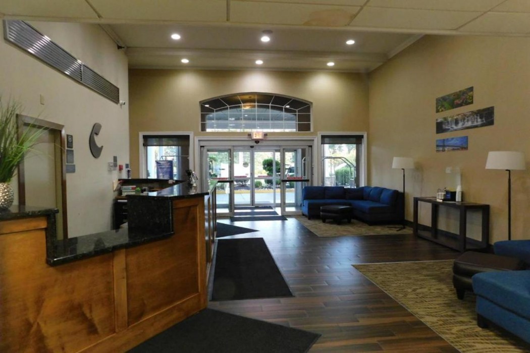 Comfort Inn & Suites Glen Mills - West Chester 7/25