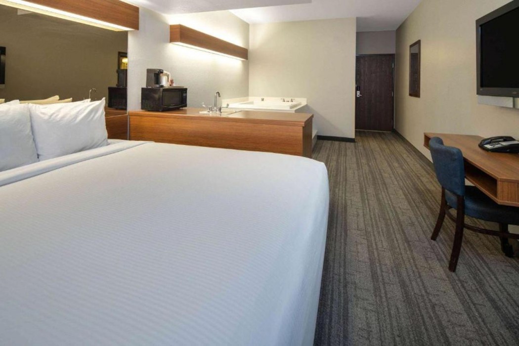Baymont By Wyndham Las Vegas South Strip 8/39