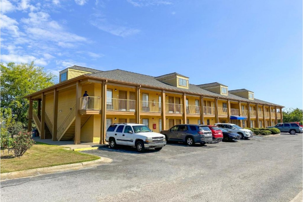 Bonita Lakes Inn by Capital O Meridian I20 in MERIDIAN - MS