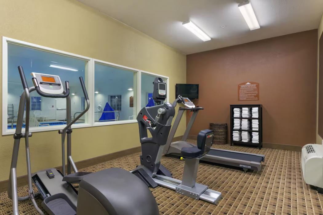 Microtel Inn & Suites By Wyndham Minot 13/20