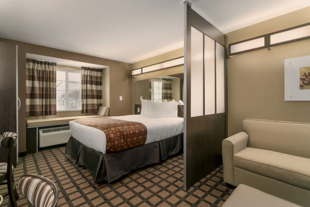 Microtel Inn & Suites By Wyndham Minot 6/20