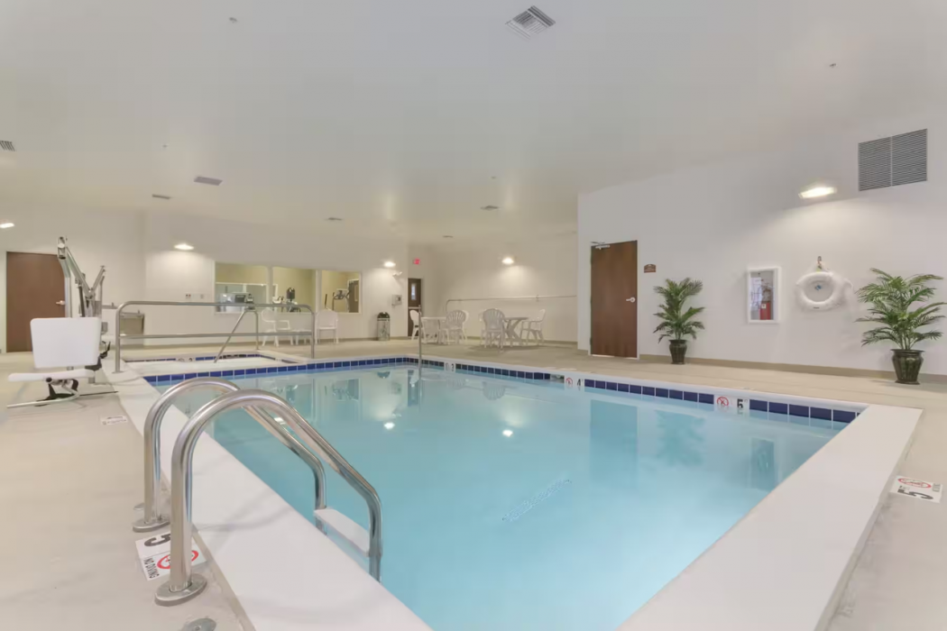Microtel Inn & Suites By Wyndham Minot 14/20