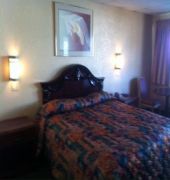 Express INN (ex Knights Inn Norfolk) 8/25