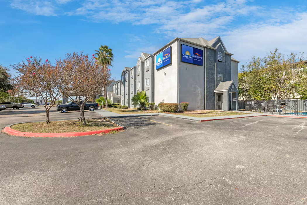 Days Inn by Wyndham San Antonio Downtown 1/19