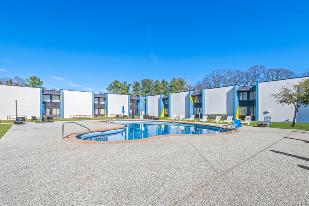 Sonesta Select Hotels Statesville 19/20