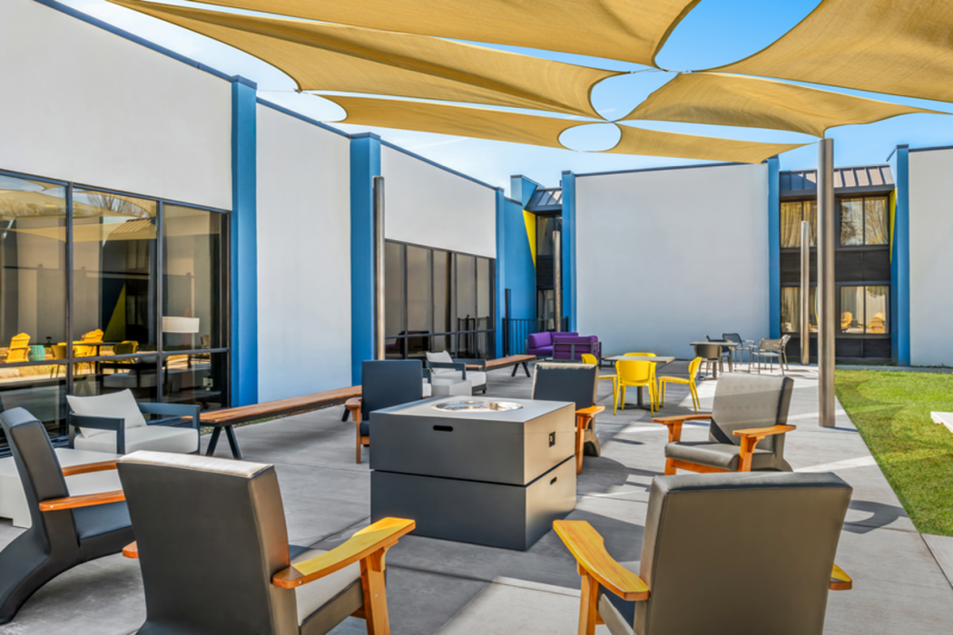 Sonesta Select Hotels Statesville 18/20